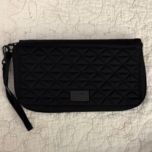 Pacsafe Quilted Black Wristlet